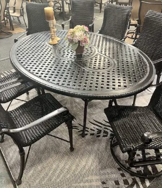Woven Dining by Gensun